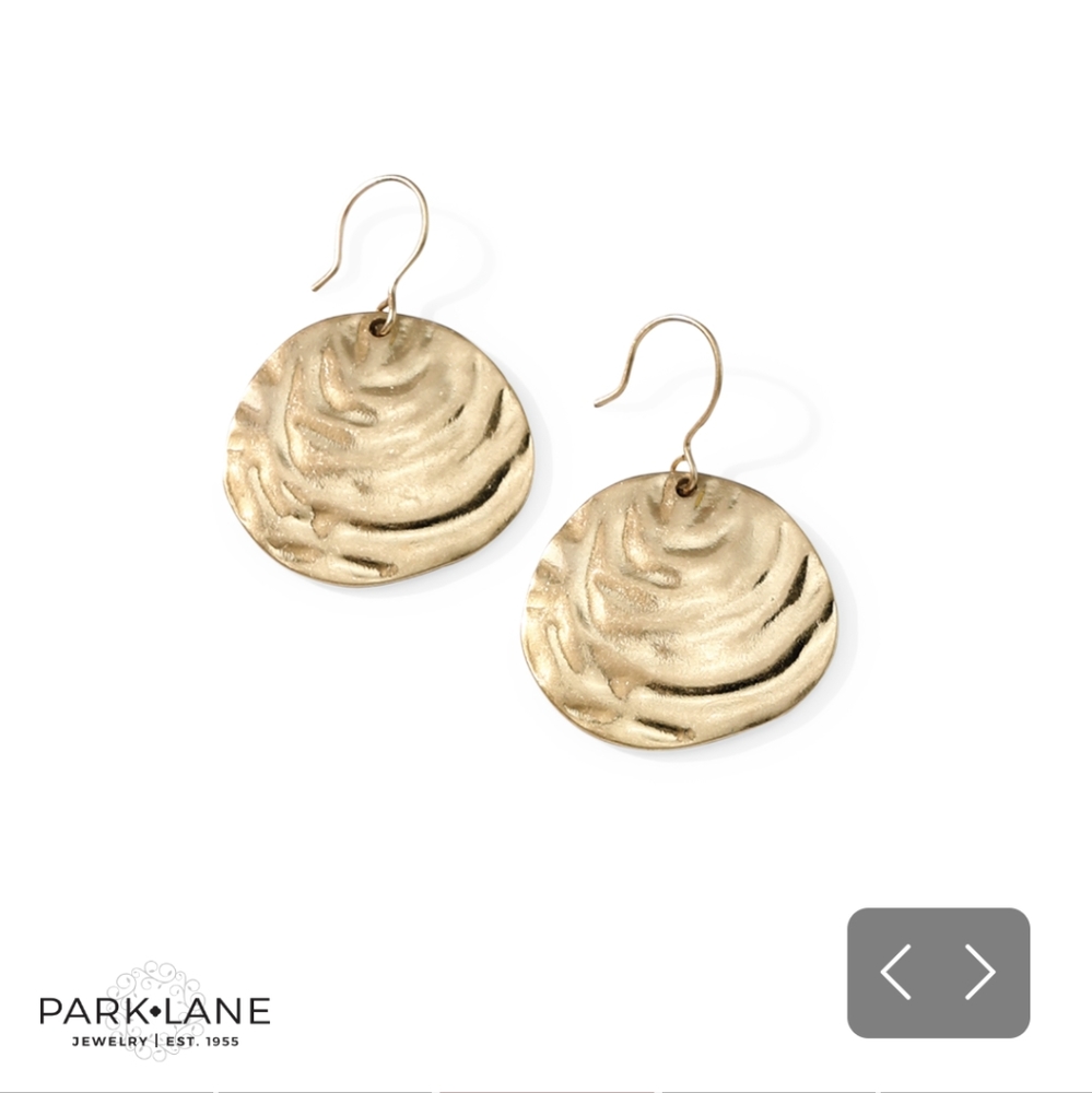 Beachy Seashell Earrings